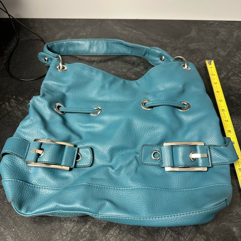 Alfred Dunner shoulder bag, blue leather-like material, pretty and soft